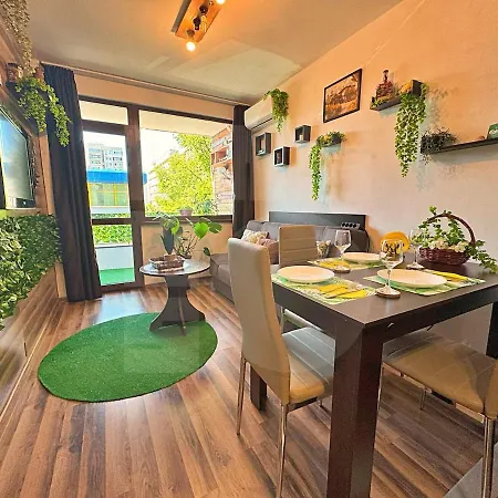 Urban Botanical 2br * Varna
