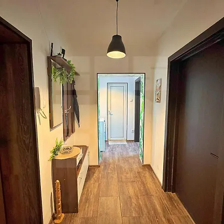Urban Botanical 2br Appartement Varna