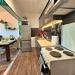 Διαμέρισμα Urban Botanical 2br