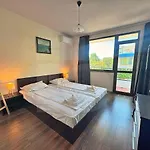 Urban Botanical 2br Διαμέρισμα *