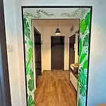 Urban Botanical 2br Διαμέρισμα